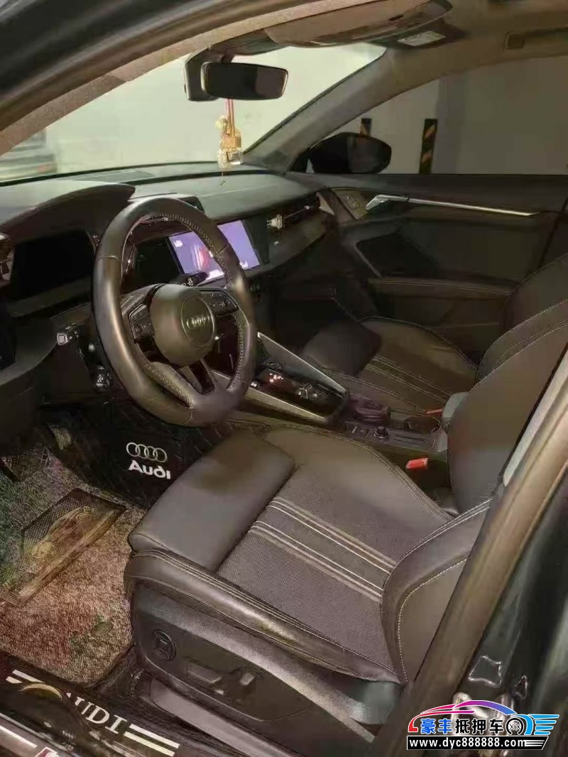 21年奥迪A3轿车抵押车出售