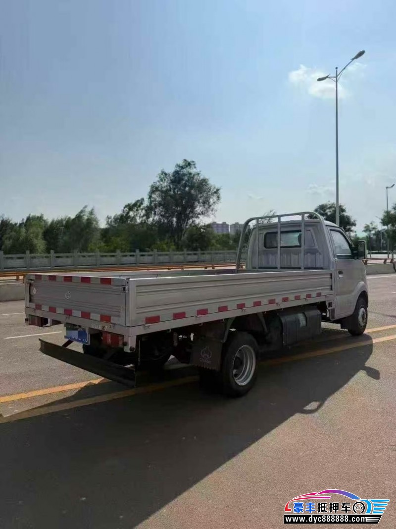 25年长安跨越跨越王轿车抵押车出售