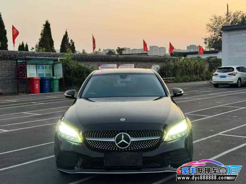 21年奔驰C轿车抵押车出售