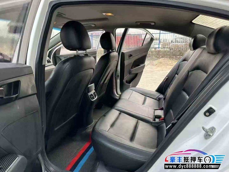 18年现代领动轿车抵押车出售