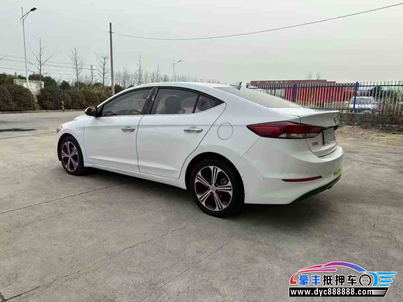 18年现代领动轿车抵押车出售