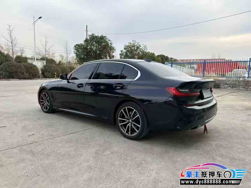 22年宝马3系轿车抵押车出售