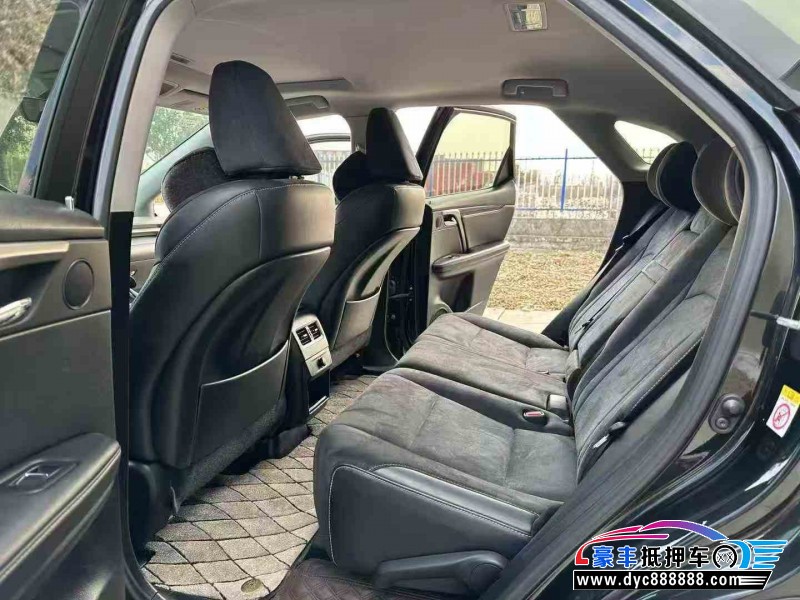 18年雷克萨斯RX轿车抵押车出售