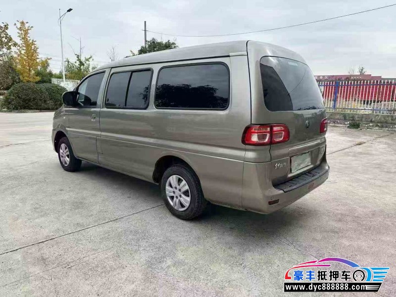 22年东风风行菱智轿车抵押车出售