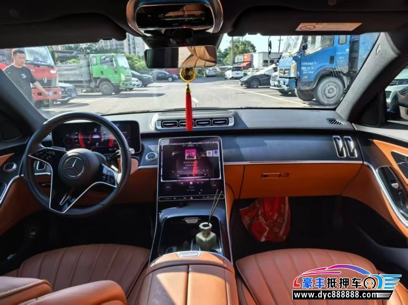 24年奔驰S轿车抵押车出售