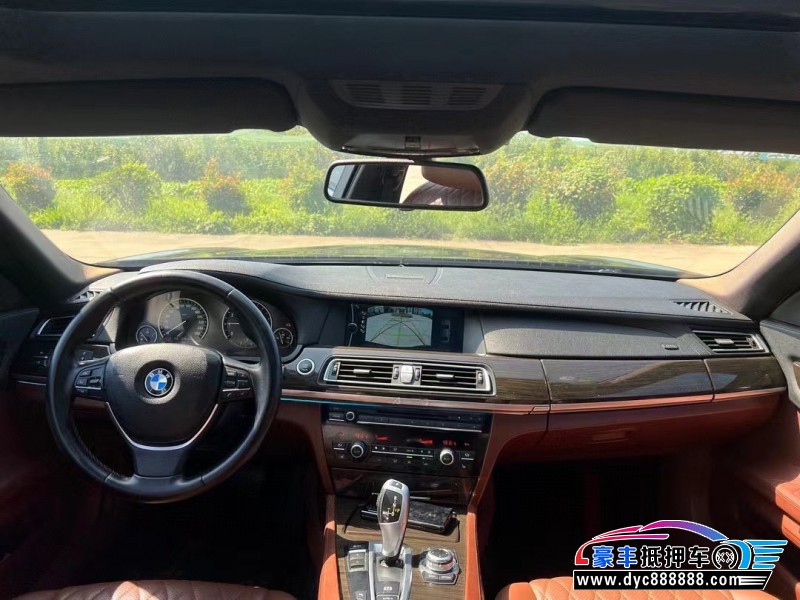 12年宝马7系轿车抵押车出售