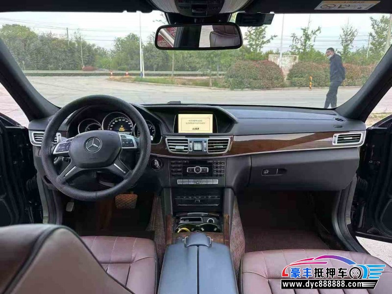 14年奔驰E轿车抵押车出售