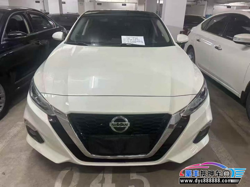 20年日产天籁轿车抵押车出售