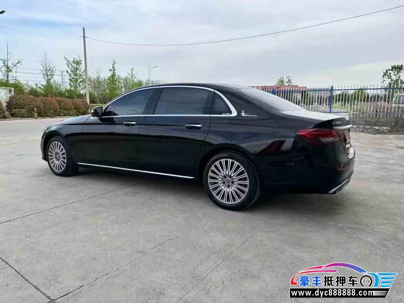 22年奔驰E轿车抵押车出售