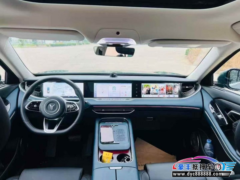 24年岚图FREE轿车抵押车出售