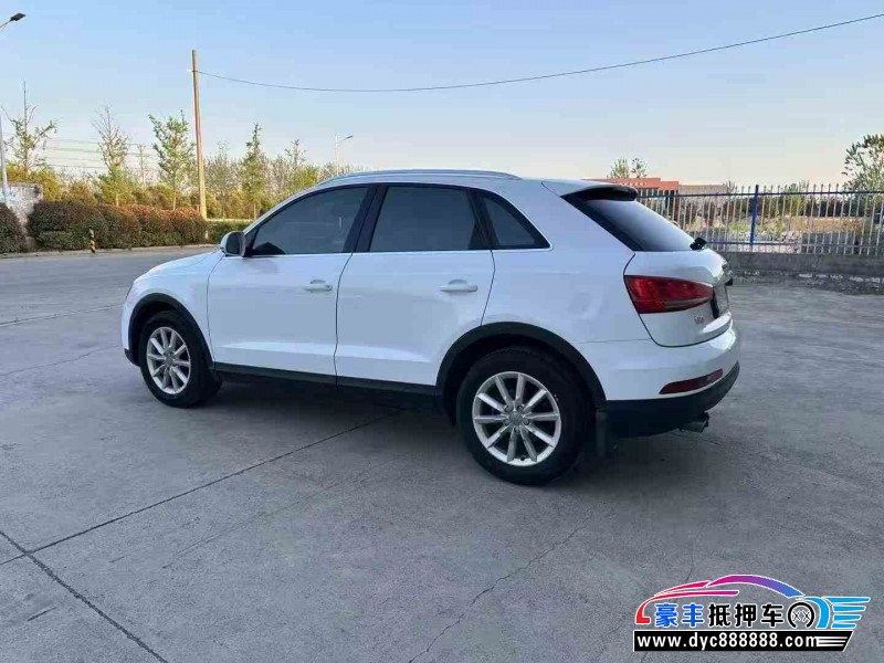 16年奥迪Q3轿车抵押车出售