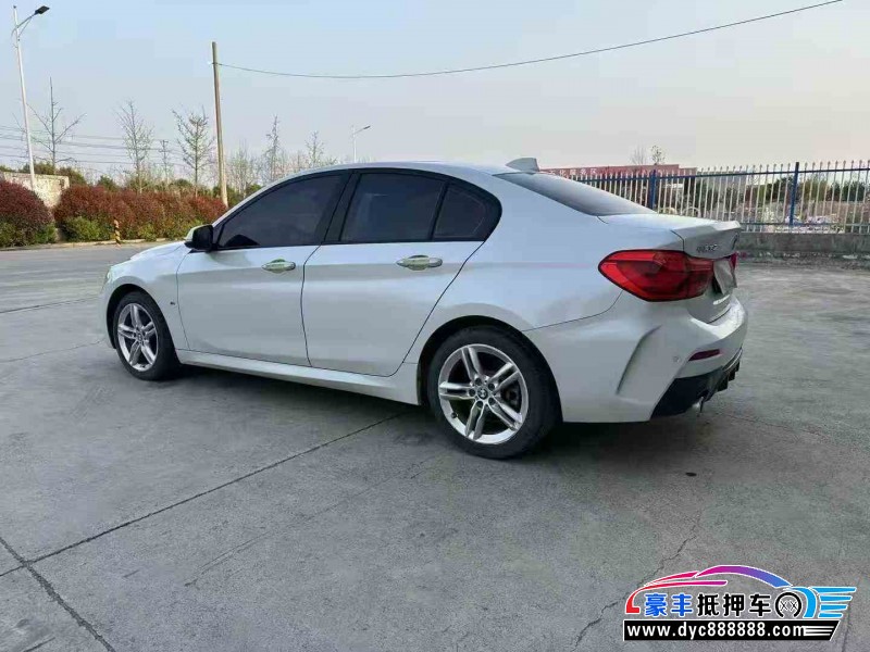 19年宝马1系轿车抵押车出售