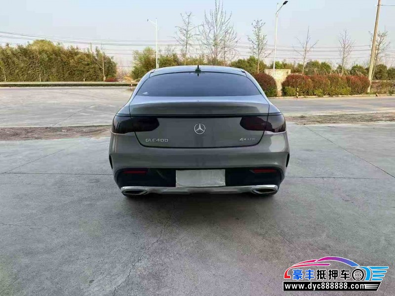 16年奔驰GLE轿车抵押车出售