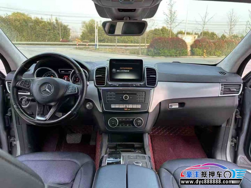 16年奔驰GLE轿车抵押车出售
