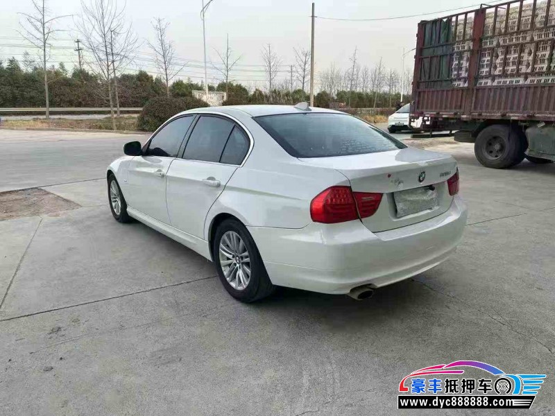 11年宝马3系轿车抵押车出售