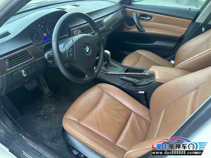 11年宝马3系轿车抵押车出售