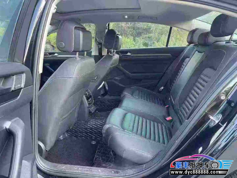 21年大众迈腾轿车抵押车出售