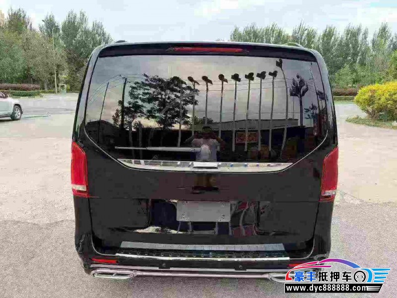 21年奔驰V轿车抵押车出售