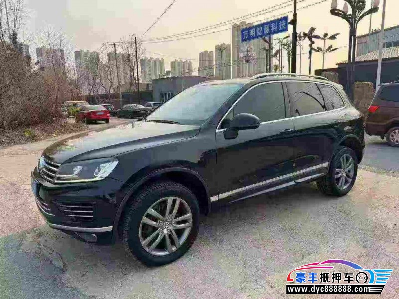 17年大众途锐轿车抵押车出售