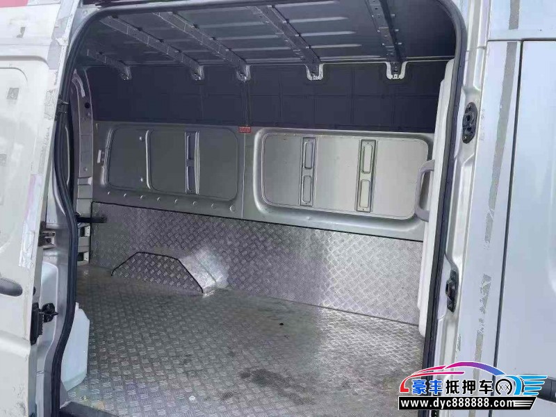 23年福田图雅诺轿车抵押车出售