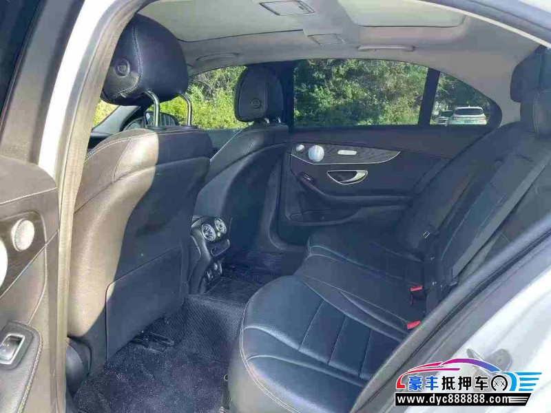 21年奔驰C轿车抵押车出售