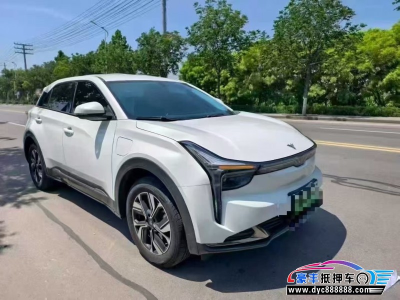 23年哪吒U轿车抵押车出售