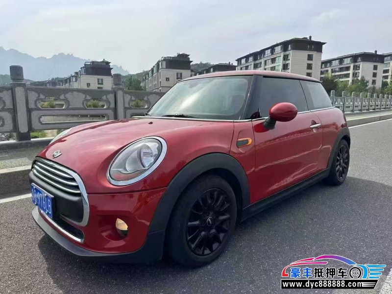 17年宝马MINI轿车抵押车出售