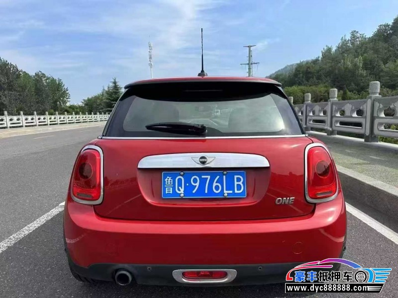 17年宝马MINI轿车抵押车出售