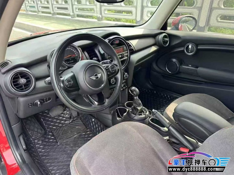 17年宝马MINI轿车抵押车出售