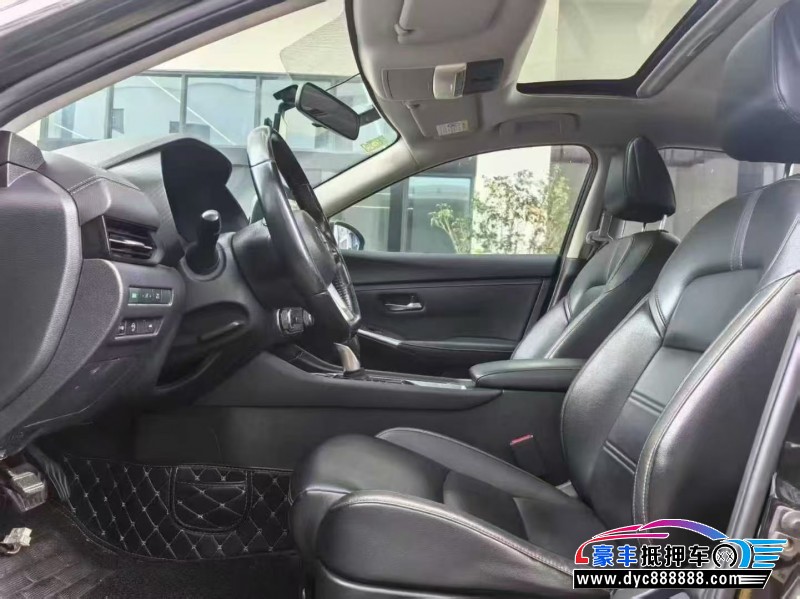 20年日产轩逸轿车抵押车出售