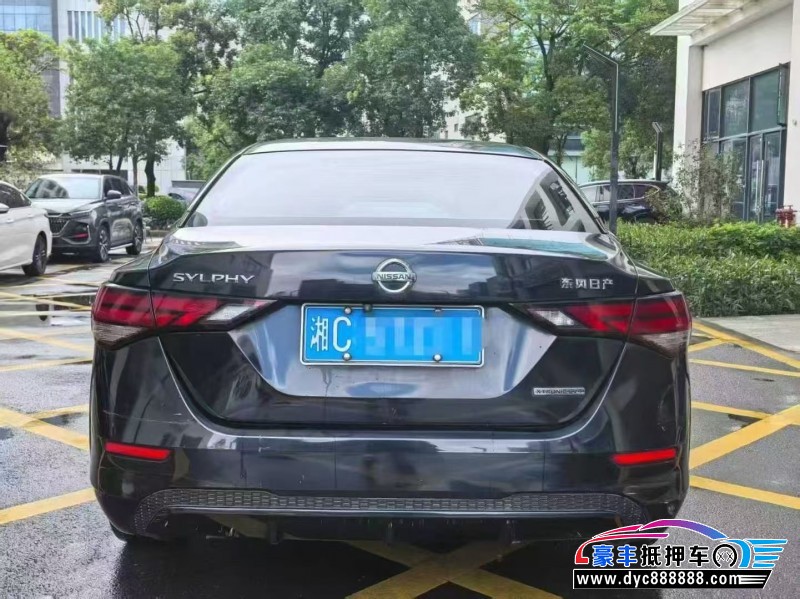 20年日产轩逸轿车抵押车出售