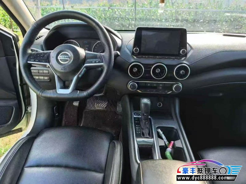 20年日产轩逸轿车抵押车出售