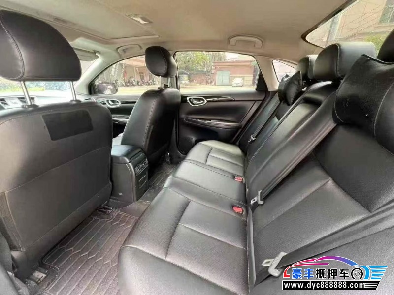 21年日产轩逸轿车抵押车出售