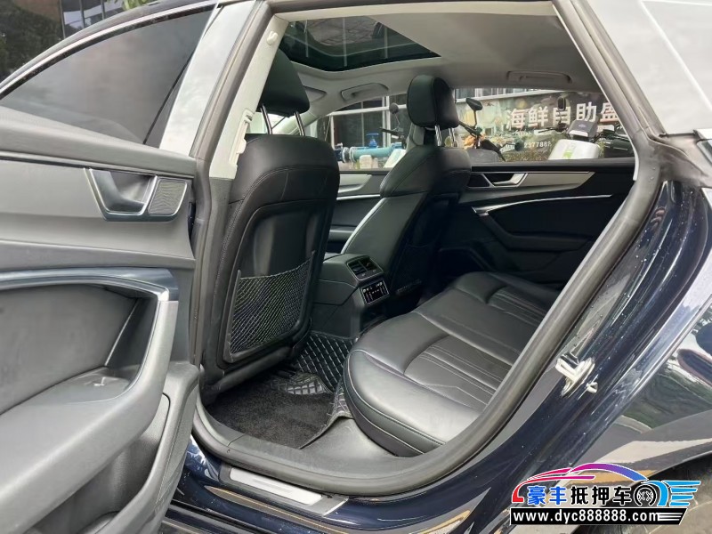 22年奥迪A7轿车抵押车出售