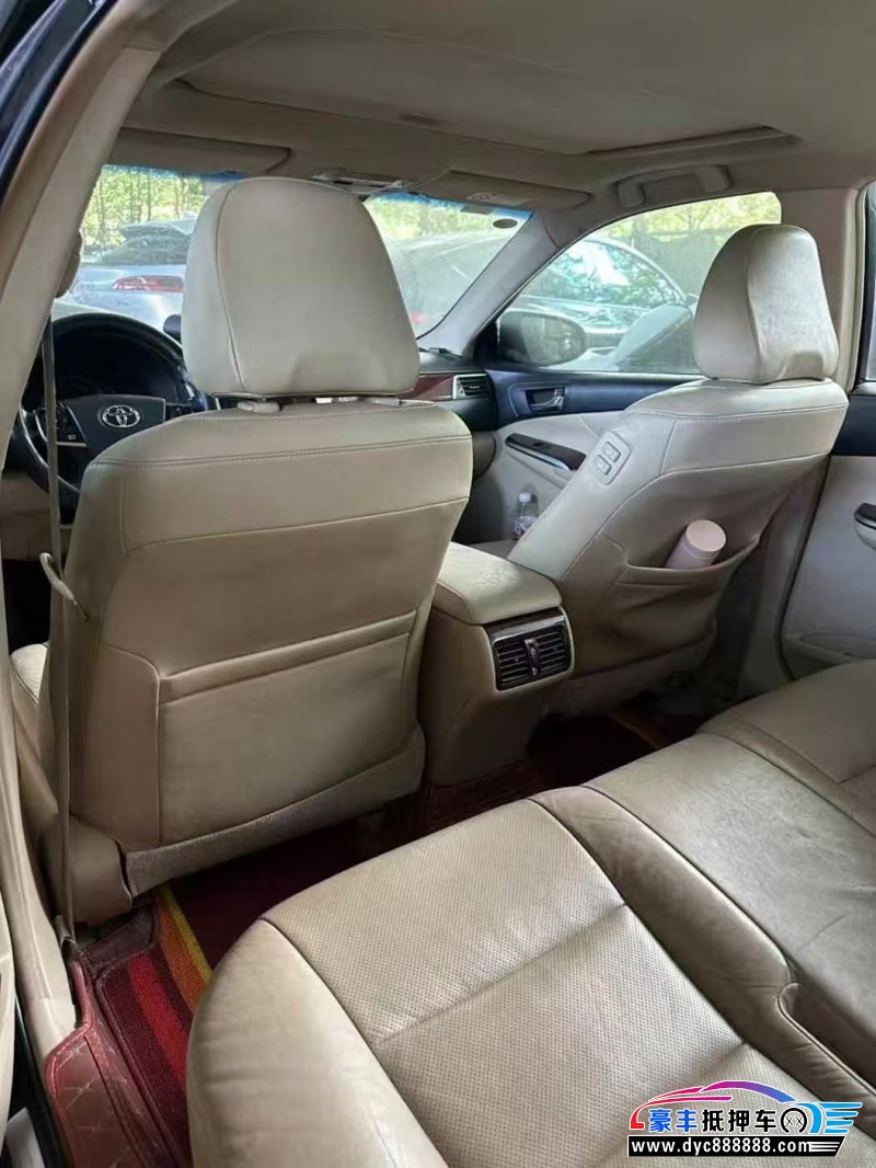 12年丰田凯美瑞轿车抵押车出售