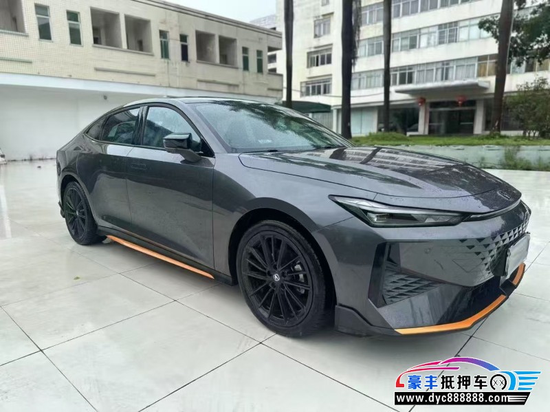 24年长安长安UNI轿车抵押车出售