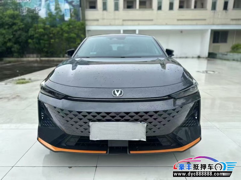 24年长安长安UNI轿车抵押车出售