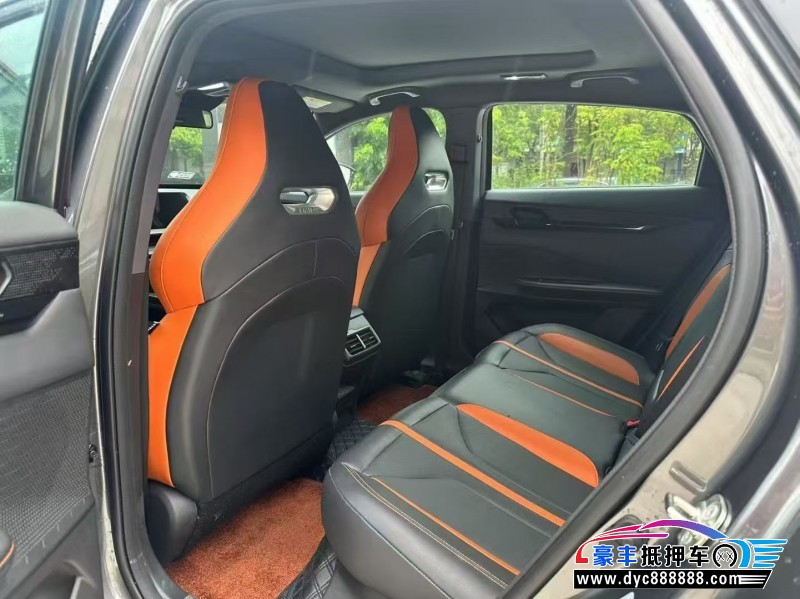 24年长安长安UNI轿车抵押车出售