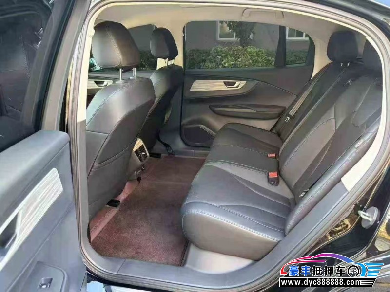 24年红旗EQM5轿车抵押车出售