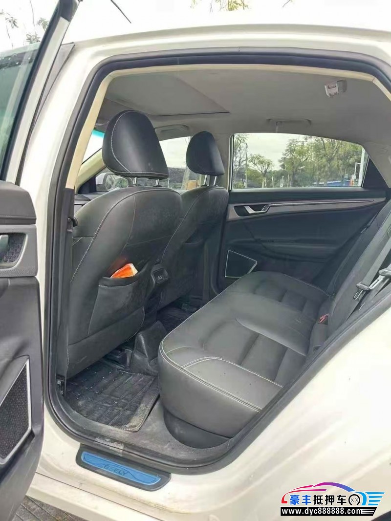 18年吉利帝豪轿车抵押车出售