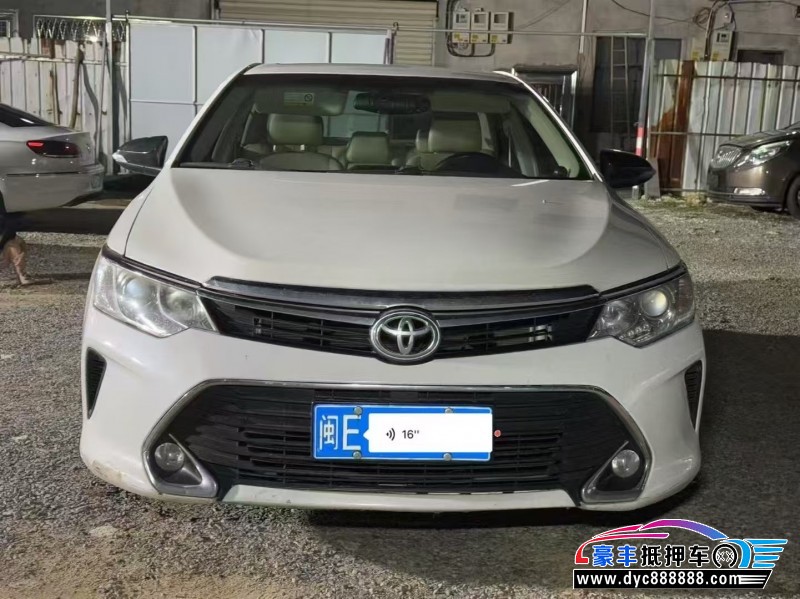 17年丰田凯美瑞轿车抵押车出售