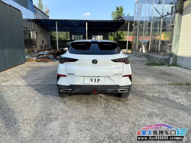 21年长安UN-T轿车抵押车出售