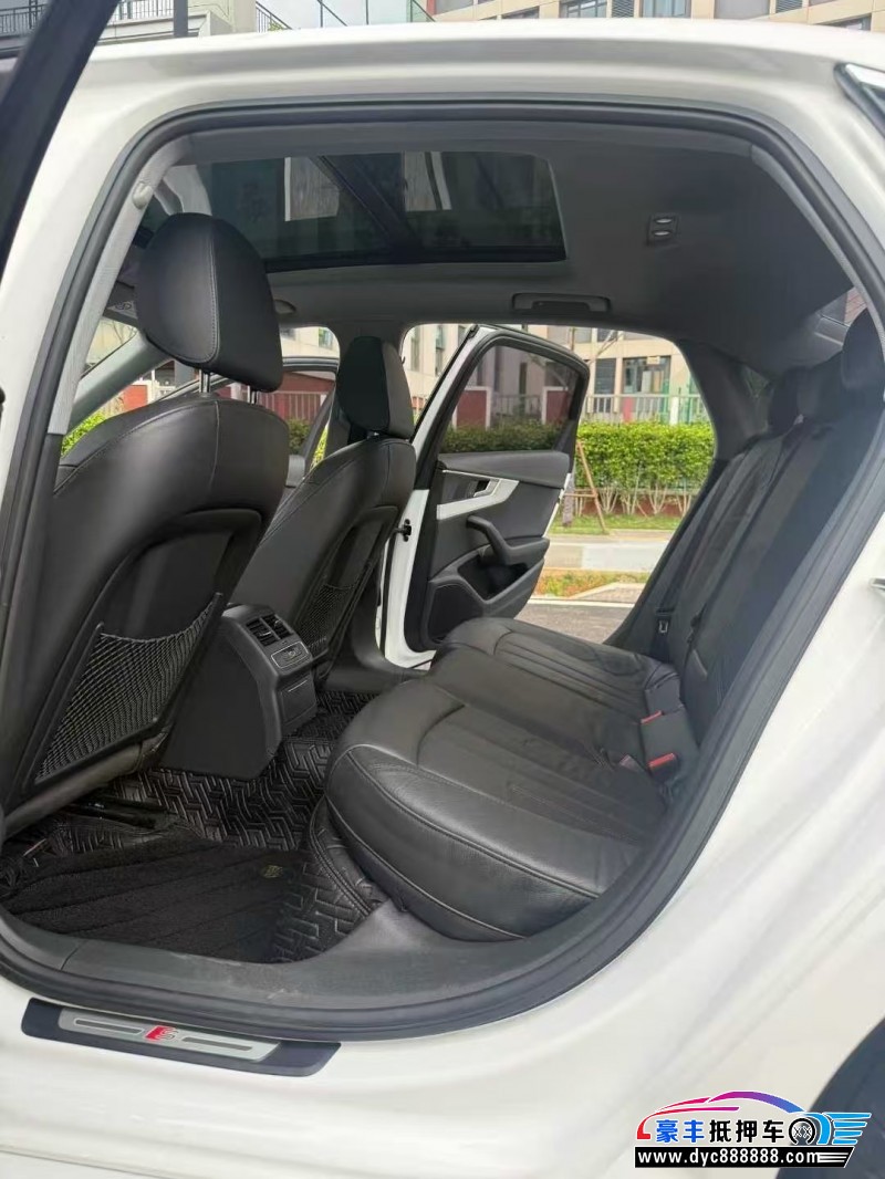 19年奥迪A4轿车抵押车出售