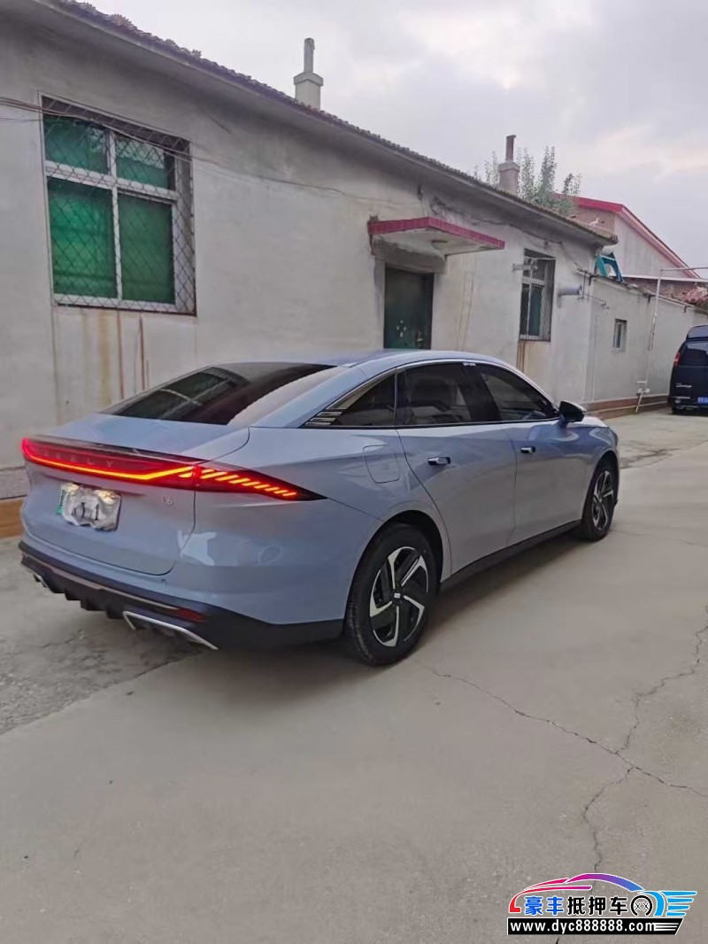 24年吉利银河L6轿车抵押车出售