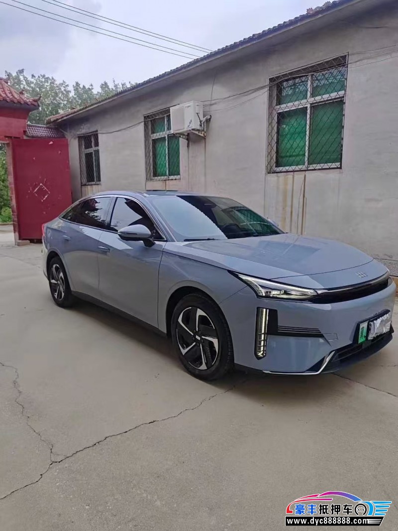 24年吉利银河L6轿车抵押车出售