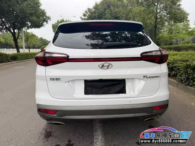 19年现代途胜轿车抵押车出售