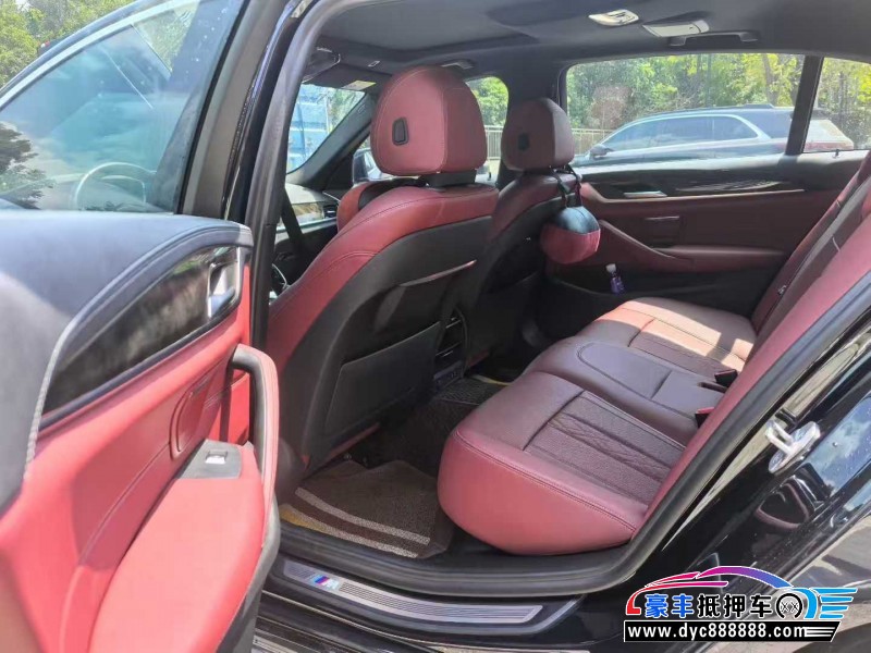 21年宝马5系轿车抵押车出售