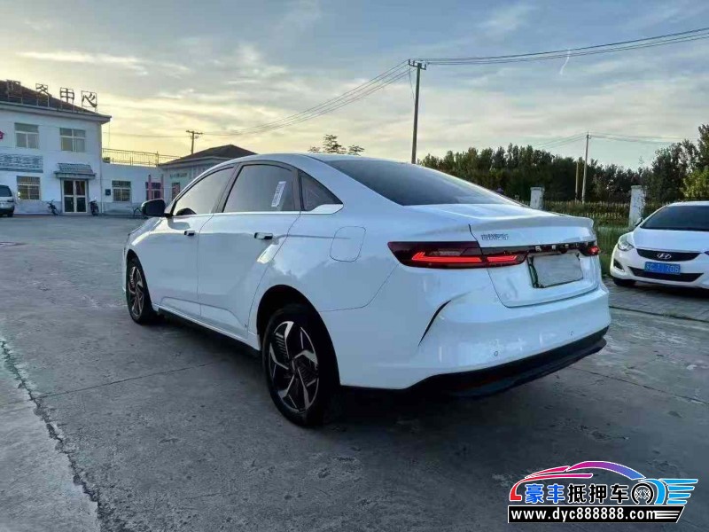 24年吉利几何轿车抵押车出售