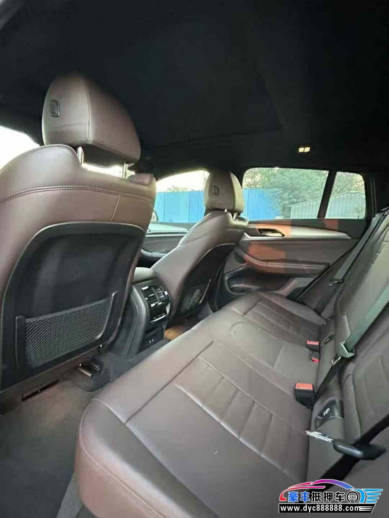 19年宝马X4轿车抵押车出售