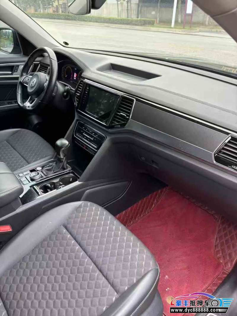 20年大众途昂轿车抵押车出售